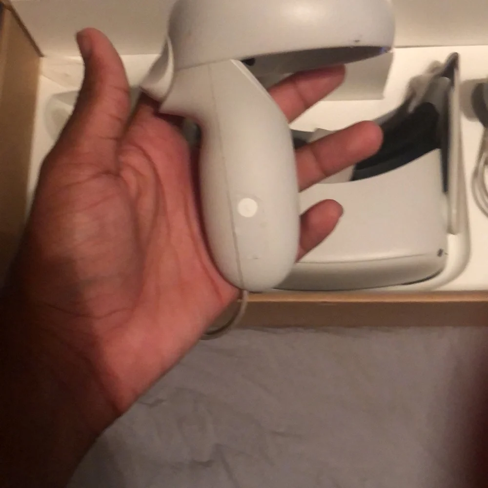 Oculus Quest 2 (Vr Headset)